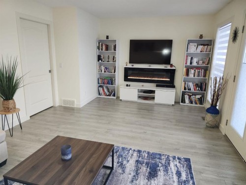 437 Auburn Bay Drive Se, Calgary, AB 