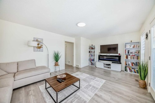 437 Auburn Bay Drive Se, Calgary, AB 