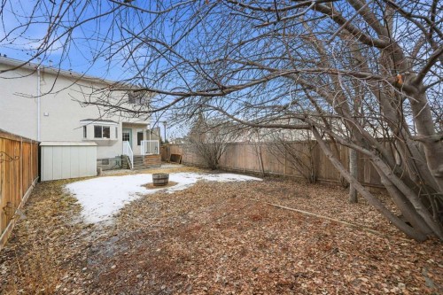 302 Strathaven Drive, Strathmore, AB - Outdoor