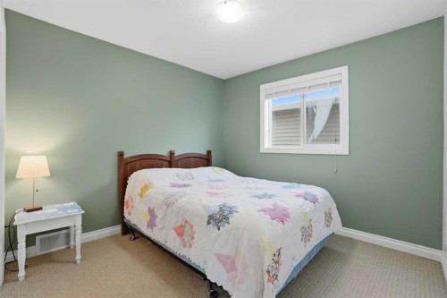 49 Williamstown Green Nw, Airdrie, AB - Indoor Photo Showing Bedroom