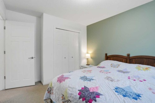 49 Williamstown Green Nw, Airdrie, AB - Indoor Photo Showing Bedroom