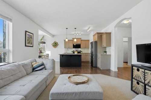 49 Williamstown Green Nw, Airdrie, AB - Indoor Photo Showing Living Room