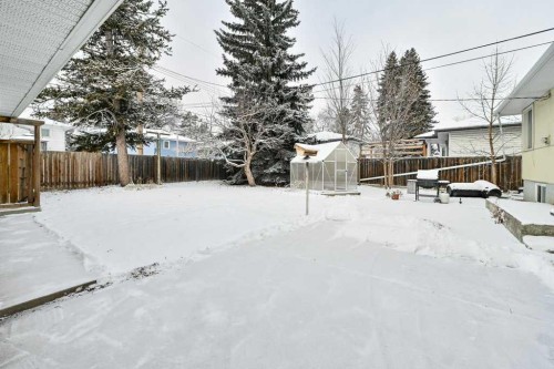 1455 Russell Road Ne, Calgary, AB - Outdoor