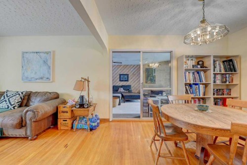 1455 Russell Road Ne, Calgary, AB - Indoor Photo Showing Dining Room