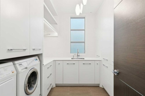 530 Crescent Road Nw, Calgary, AB - Indoor Photo Showing Laundry Room