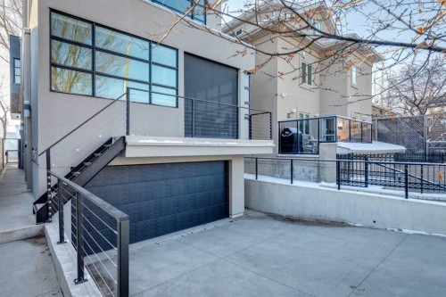 530 Crescent Road Nw, Calgary, AB - Outdoor