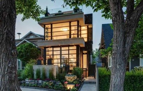 530 Crescent Road Nw, Calgary, AB - Outdoor