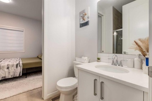 29 Marmot Passage Nw, Calgary, AB - Indoor Photo Showing Bathroom