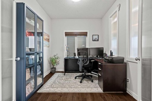 69 Ravenskirk Close Se, Airdrie, AB - Indoor Photo Showing Office