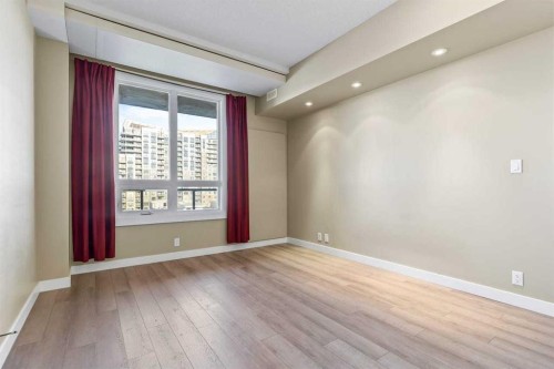 1103-8880 Horton Road Se, Calgary, AB - Indoor Photo Showing Other Room