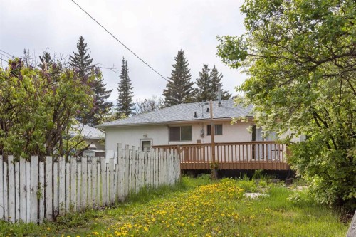 173 Gordon Drive Sw, Calgary, AB - Outdoor With Deck Patio Veranda