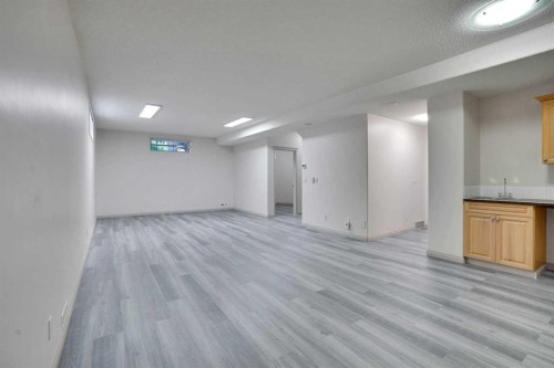 38 Strathridge Crescent Sw, Calgary, AB - Indoor