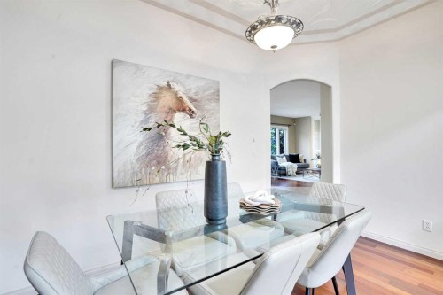 38 Strathridge Crescent Sw, Calgary, AB - Indoor Photo Showing Dining Room