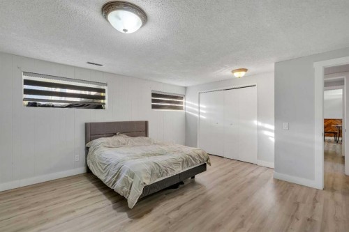 108 Whiteglen Crescent Ne, Calgary, AB - Indoor Photo Showing Bedroom