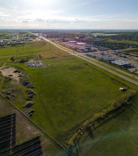 1 Highway 1, Strathmore, AB 