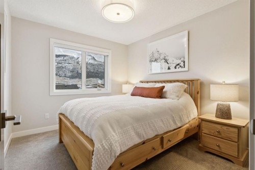 1348 Three Sisters Parkway, Canmore, AB - Indoor Photo Showing Bedroom
