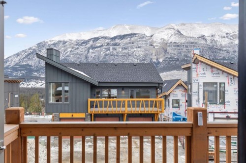 1348 Three Sisters Parkway, Canmore, AB - Outdoor