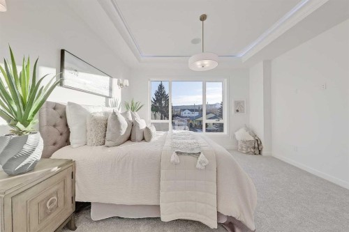 8136 47 Avenue Nw, Calgary, AB - Indoor Photo Showing Bedroom