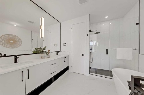 8136 47 Avenue Nw, Calgary, AB - Indoor