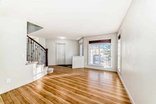 1156 Sherwood Boulevard Nw, Calgary, AB - Indoor Photo Showing Other Room