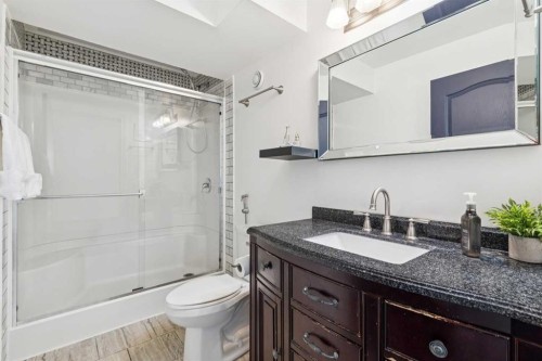 100B Westview Drive, Nanton, AB - Indoor Photo Showing Bathroom