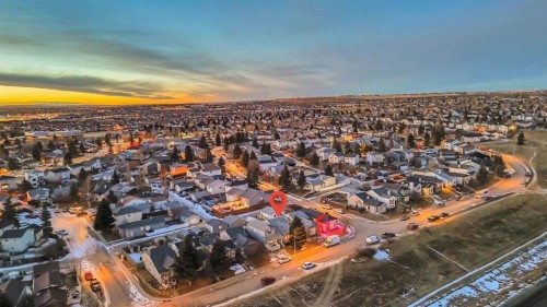 96 Covington Road Ne, Calgary, AB - Outdoor With View