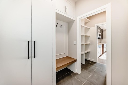 504 Heritage Boulevard, Cochrane, AB - Indoor