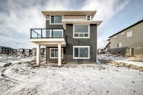 100 Corner Glen Manor Ne, Calgary, AB - Outdoor