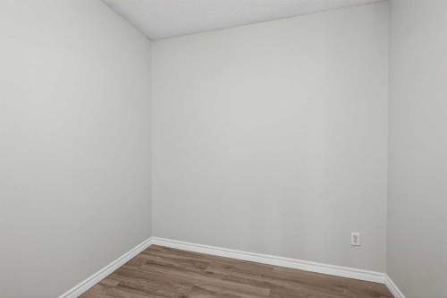 1408-1000 Somervale Court Sw, Calgary, AB - Indoor Photo Showing Other Room