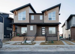 449 CHINOOK WINDS View SW Airdrie, AB T4B 5J6