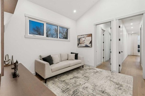 1330 8 Avenue Se, Calgary, AB - Indoor