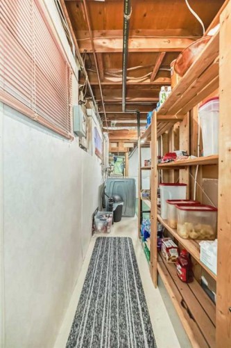 314 Mckinnon Drive, Carseland, AB - Indoor