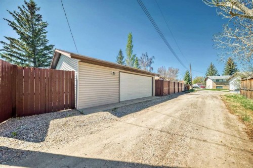 314 Mckinnon Drive, Carseland, AB - Outdoor