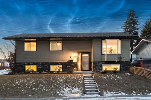 256 Lysander Place Se, Calgary, AB - Outdoor