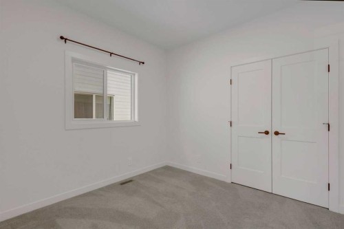 9 Ian Way, Sylvan Lake, AB - Indoor Photo Showing Other Room