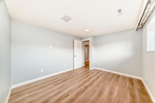 644 Rundleville Place Ne, Calgary, AB 