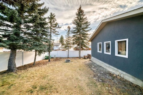 644 Rundleville Place Ne, Calgary, AB 