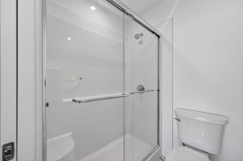 1305-44 Skyview Parkway Ne, Calgary, AB - Indoor Photo Showing Bathroom