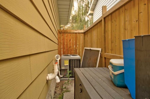 95 Falton Way Ne, Calgary, AB -  With Exterior