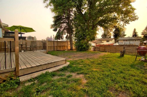 95 Falton Way Ne, Calgary, AB - Outdoor