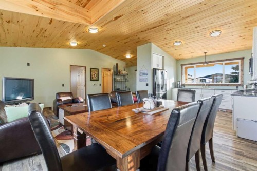 619 Lakeside Drive, Rural Vulcan County, AB - Indoor Photo Showing Dining Room