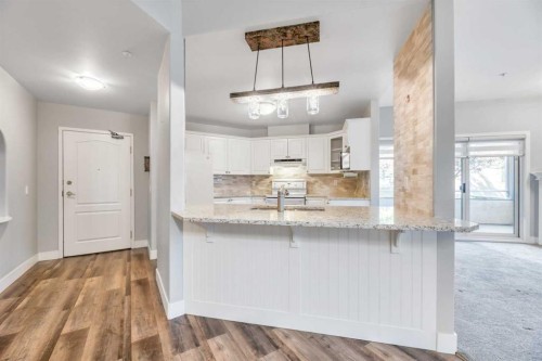 112-43 Westlake Circle, Strathmore, AB - Indoor Photo Showing Kitchen With Upgraded Kitchen