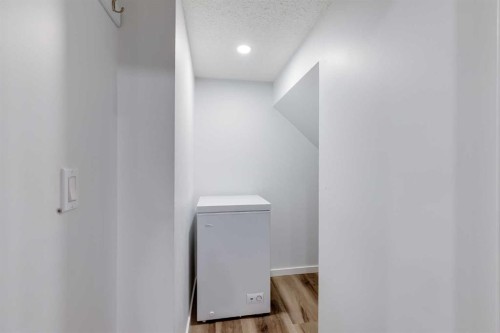 48 Covemeadow Road Ne, Calgary, AB - Indoor Photo Showing Other Room