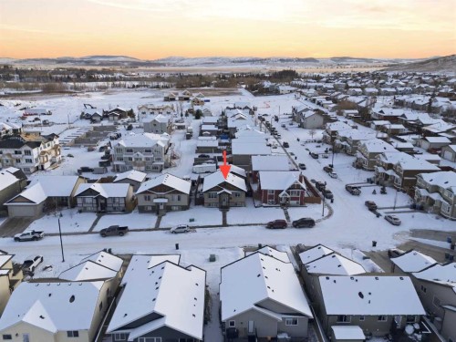 311 Mcleod Crescent, Diamond Valley, AB 