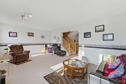 603 Citadel Terrace Nw, Calgary, AB - Indoor Photo Showing Other Room