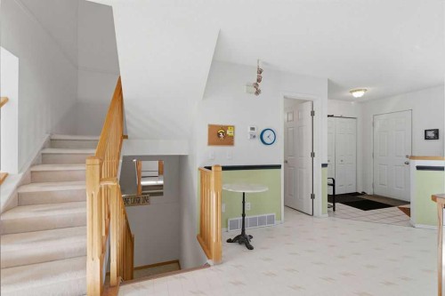 603 Citadel Terrace Nw, Calgary, AB - Indoor Photo Showing Other Room