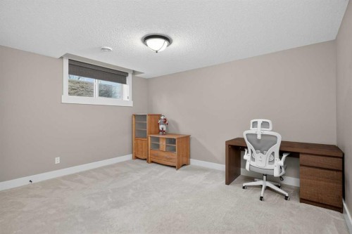 72 Rockcliff Grove Nw, Calgary, AB - Indoor