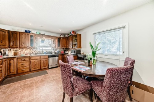 176 Hendon Drive Nw, Calgary, AB - Indoor