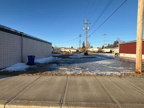 2002 20 Avenue, Bowden, AB 