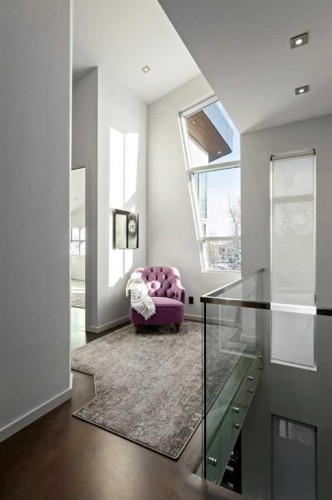 25 Posthill Drive Sw, Calgary, AB 